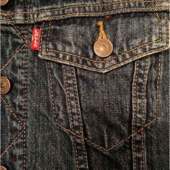 ✨SOLD✨ Levi’s Sherpa Vest - Picture 4 of 4